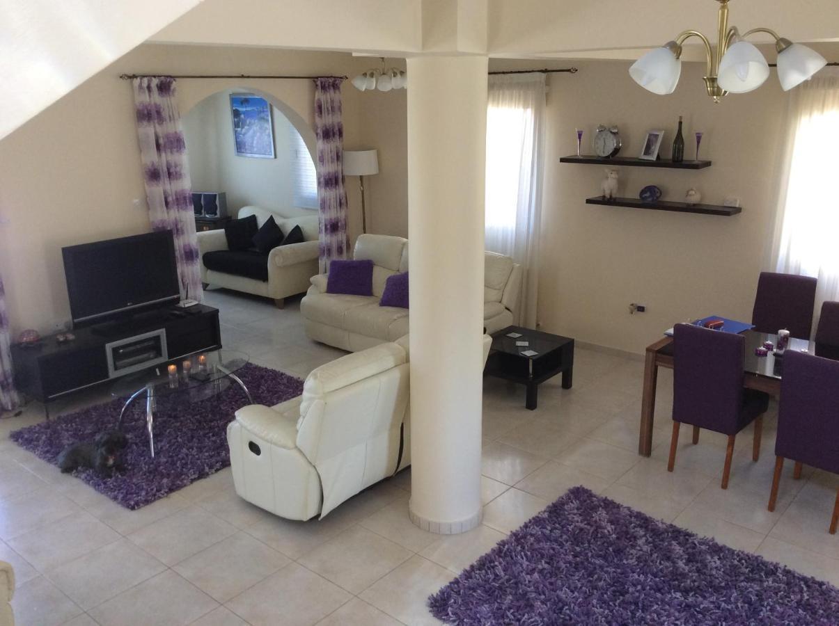 Quality Villa With Pool In Superb Location In Paphos Mandria  Ngoại thất bức ảnh
